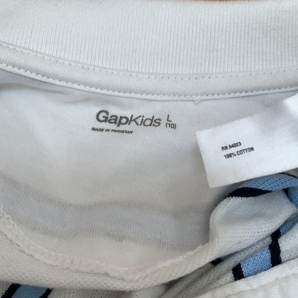 Sale 5/$15 New! Gap boy’s long sleeve polo shirt - Picture 3 of 3